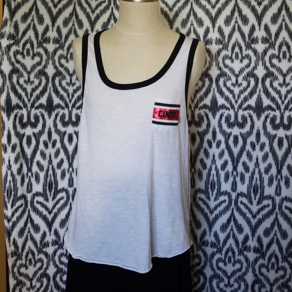 L VS Pink Ladies University of Cincinnati Tank